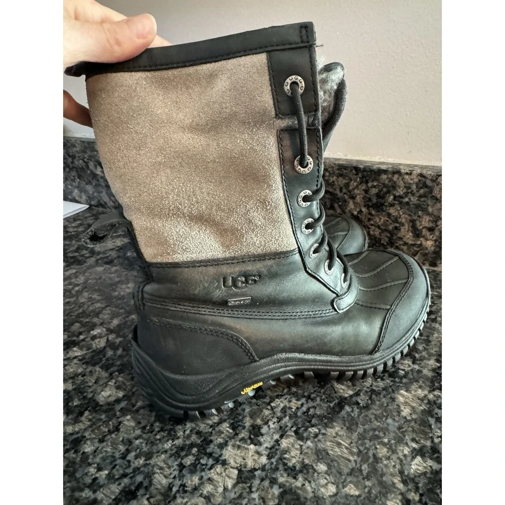 UGG Australia Adirondack II Waterproof Boots Black Gray 1906 Womens Size 7 Snow